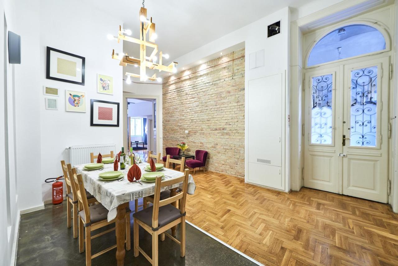 Large Apartment For Groups City Center Dist. VII Budapest Eksteriør billede
