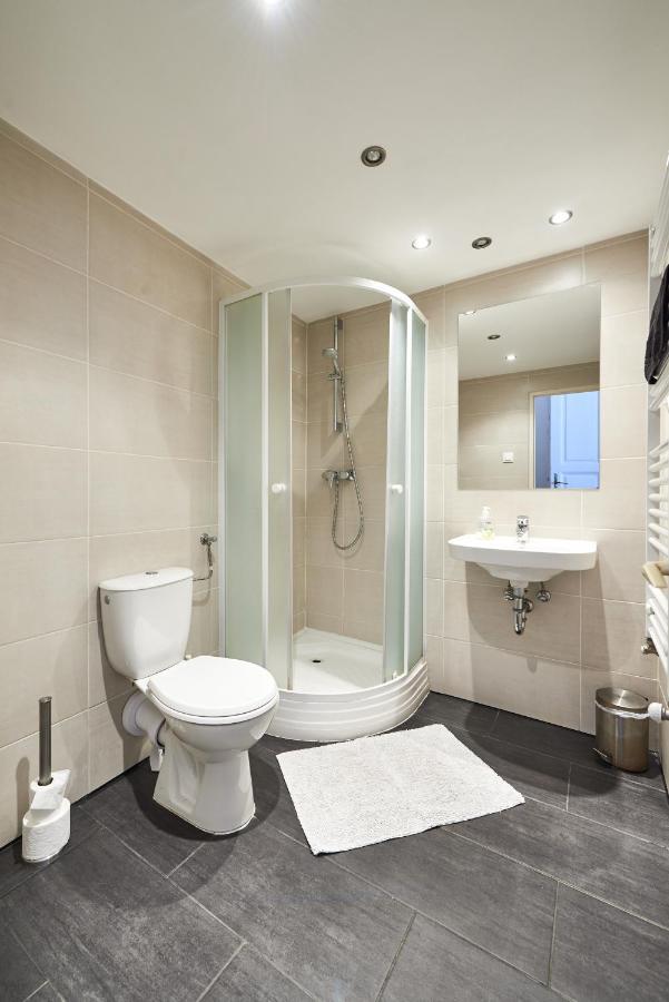 Large Apartment For Groups City Center Dist. VII Budapest Eksteriør billede