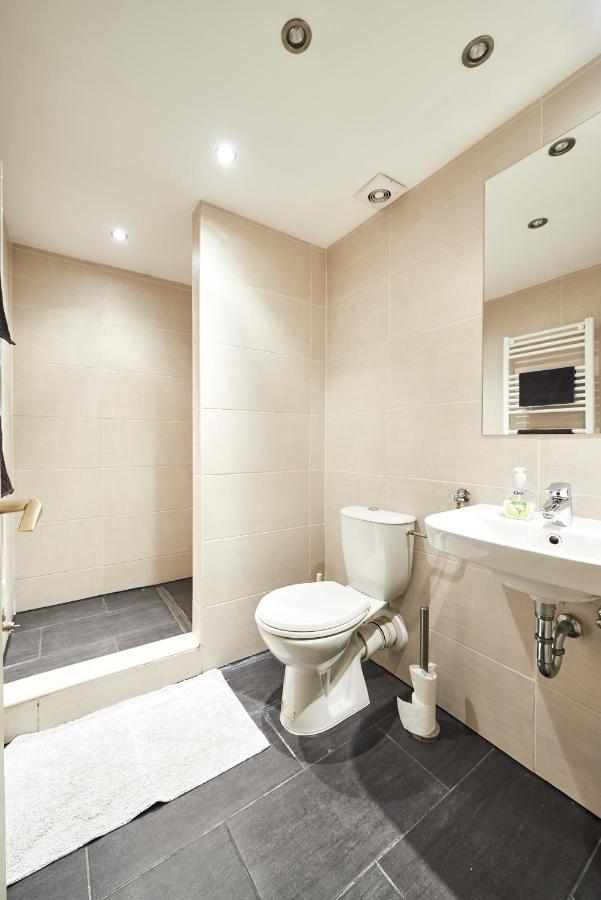 Large Apartment For Groups City Center Dist. VII Budapest Eksteriør billede