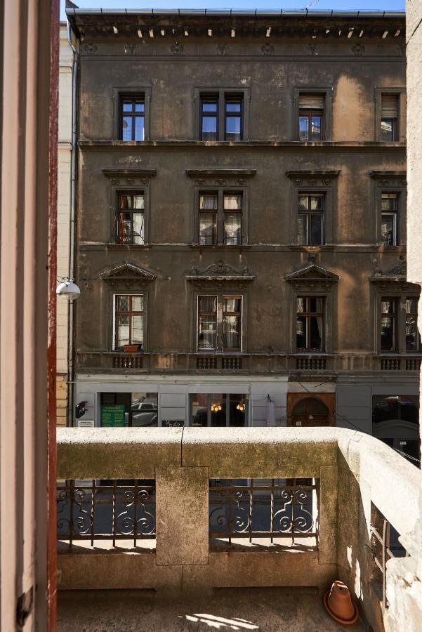 Large Apartment For Groups City Center Dist. VII Budapest Eksteriør billede