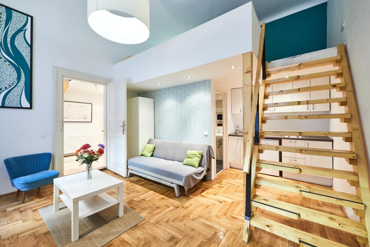 Large Apartment For Groups City Center Dist. VII Budapest Eksteriør billede